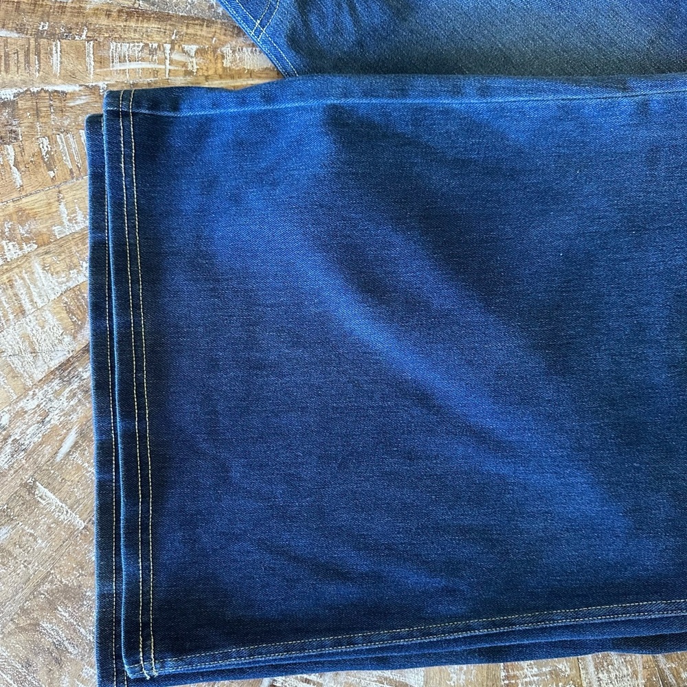 Halara NWT Large Petite pull on wide leg jeans - Picture 2 of 7